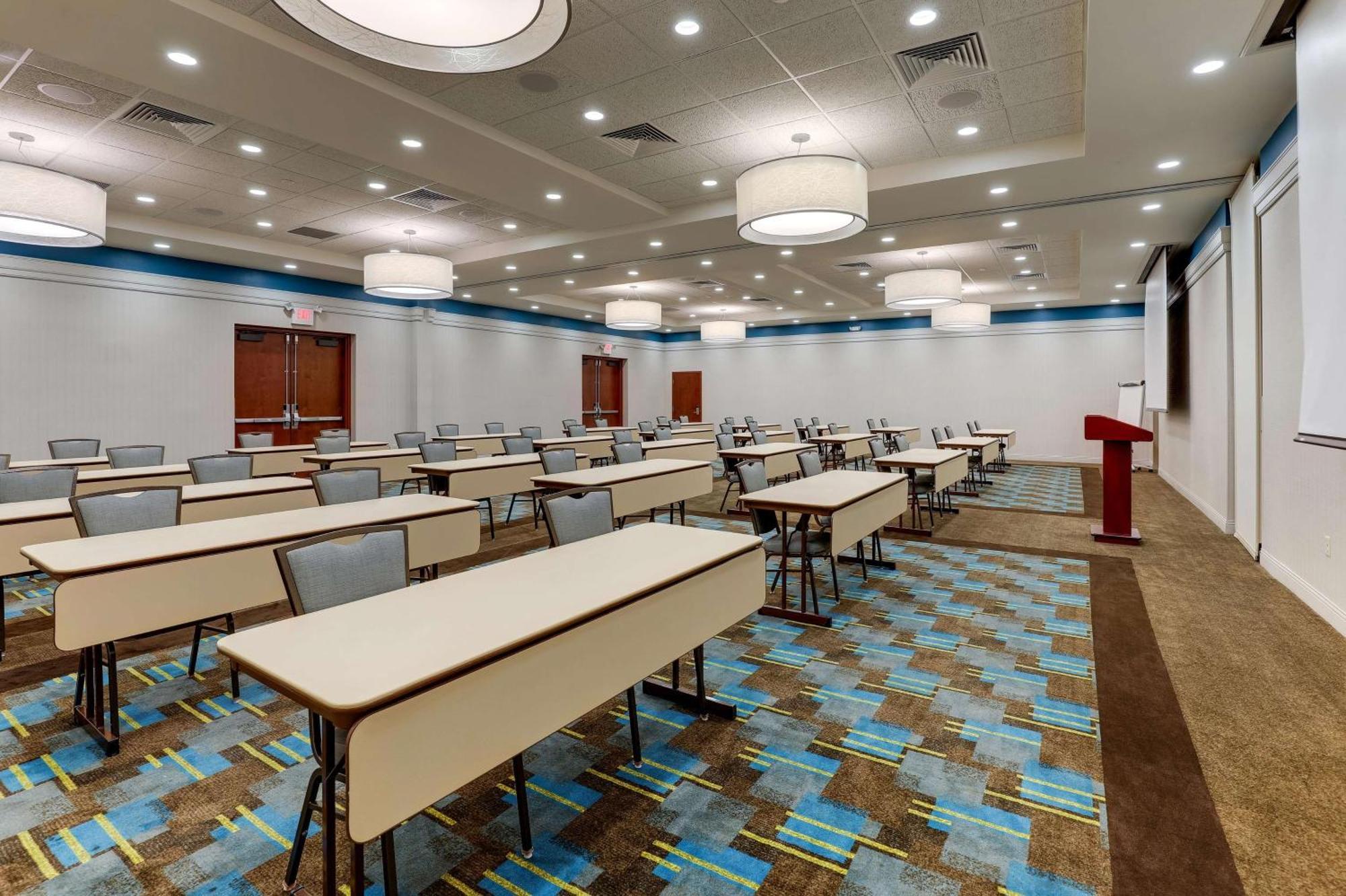 Drury Inn & Suites Phoenix Chandler Fashion Center Buitenkant foto