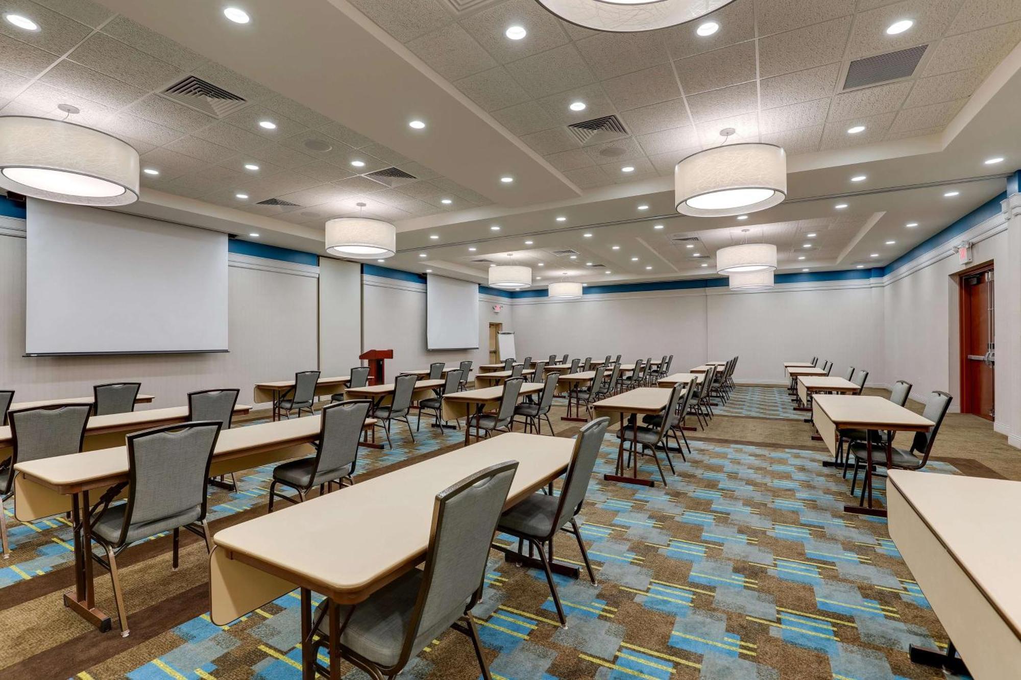Drury Inn & Suites Phoenix Chandler Fashion Center Buitenkant foto